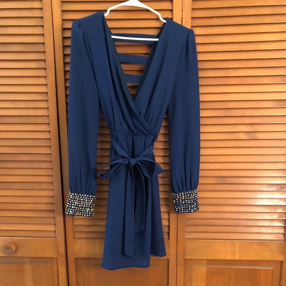 Dress - Picture 1 of 2